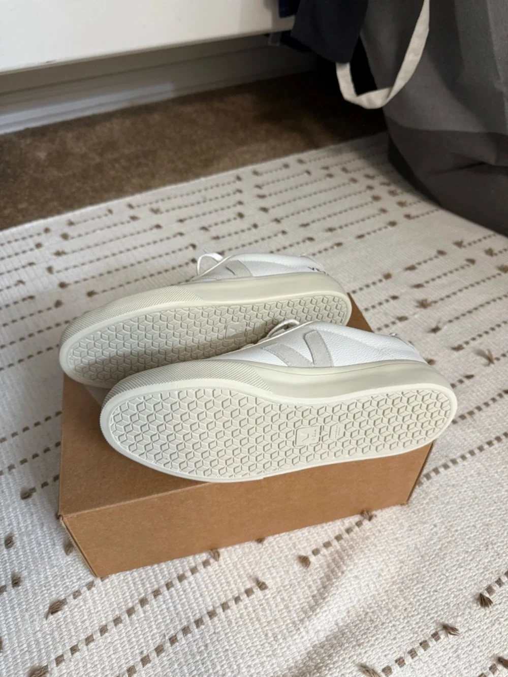 Veja Women's Campo Leather Sneaker in Cream and Beige - Picture 4 of 5